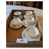 (5) Tea Cups & Saucers