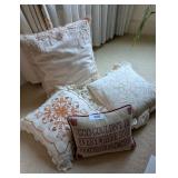 (4) Decorative Pillows