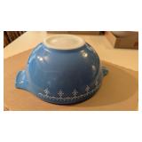 Pyrex 1-1/2 Qt. Mixing Bowl