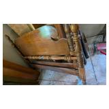 Full size Colonial Style Cannonball Bed Frame
