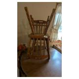 Round Table w/ (3) Chairs