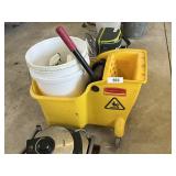 Rubbermaid Mop Bucket w/ Assorted Chemicals
