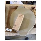 Pampered Chef Pizza Stone & Kitchen Spritzer