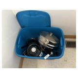 Tote w/ Lid Assorted Kitchen Pans
