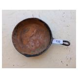 Cast Iron Skillet - 9.5"