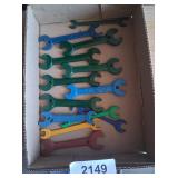 (13) Wrenches