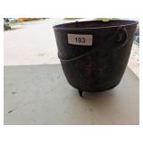 #8 Cast Iron Kettle - 10.5"