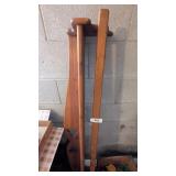 Wall Quilt Rack/Shelf