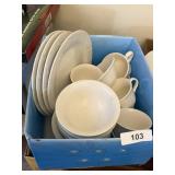 Acorn Pattern Everyday Dishes -*