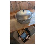 Vintage Club Aluminum Hammered Finish Dutch Oven