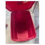 Red Tote w/ Lid