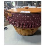 Longaberger 1998 Basket w/ Lid