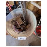 Bucket w/ Shut off Valves