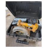 DeWalt 18 Volt Circular Saw 6.5" in Case