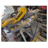 DeWalt 12" Double Bevel Sliding Compound Miter Saw