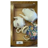 (3) Teapots