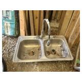 Stainless steel sink