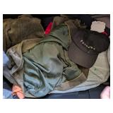 Tote w/ Lid + Men