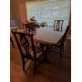 Thomasville Dining Table w/ (4) Chairs &