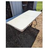 Lifetime 5ft Table -*