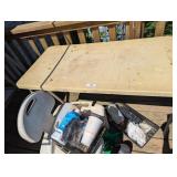 Plastic Table -*