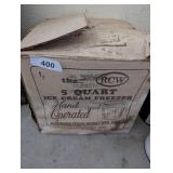 Richmond Cedar 5 qt Ice Cream Freezer