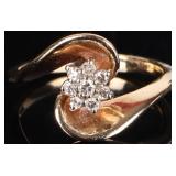 10K YELLOW GOLD DIAMOND CLUSTER LADIES RING