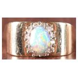 14K YELLOW GOLD LADIES RING W/ OPAL & DIAMONDS
