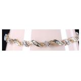 SHINY 10K YELLOW GOLD LADIES BRACELET W/ DIAMONDS