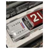 University of Racing Legends 1:24 Scale 1971 Mercu