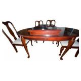 Queen Anne Style Mahogany Finished Dining Room Set