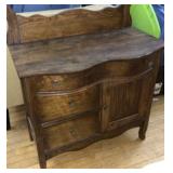 Victorian-style Oak Serpentine Washstand