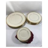 LENOX Tuxedo Gold Band Ivory China Set