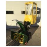 John Deere 828D