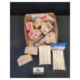 Flat of 8 Oak Mid Crowns and 2 Trim Kits