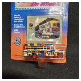 Johny Lightning The Partridge Family Bus Sealed