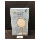 Deluxe Lighted Mirror