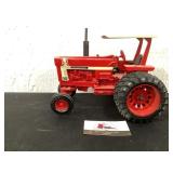 International 100 Hydro Farmall