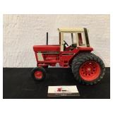 Tractor International 1586