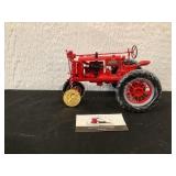 Tractor Farmall f-20