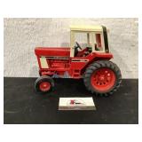 Tractor International 1586