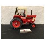 Tractor International 1586