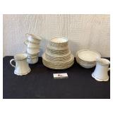 Homer Laughlin Hudson Dishwater Set