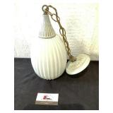 Overhead light fixture