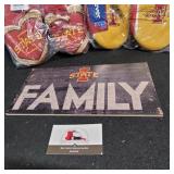 IA State Lot 2 pr Slippers & Sign