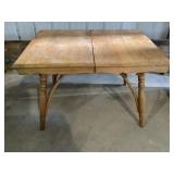 Table w/ leaves