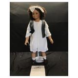 Artist International Molly