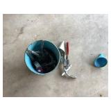 Bucket with filter wrenches, oil spouts