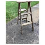3ft Wooden Step Ladder
