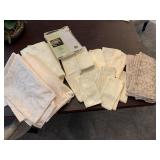 Tablecloths and napkins